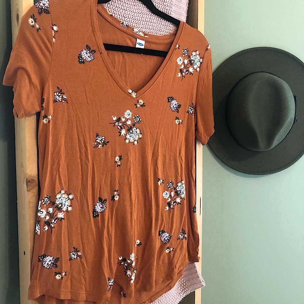 Rusty Floral Luxe Tee